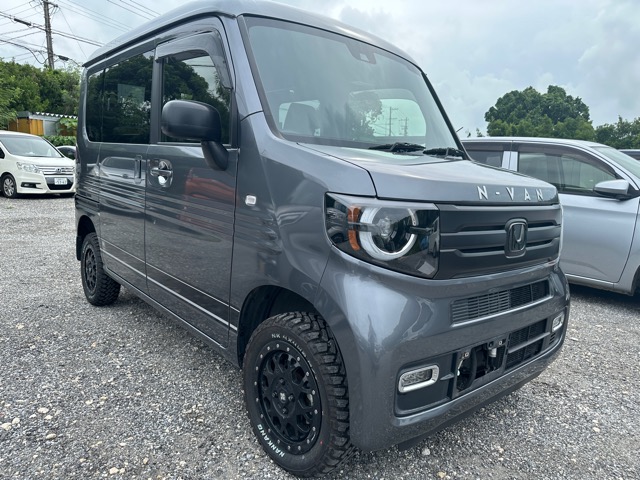 N-VAN+スタイルﾌｧﾝ･ﾀｰﾎﾞﾎﾝﾀﾞｾﾝｼﾝｸﾞ4WD